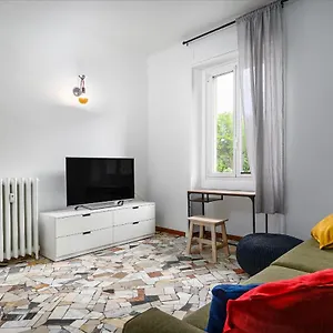 Ennio 8 - Bilocale Cool Apartamento Milán